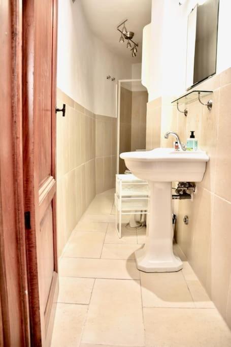 פירנצה Belle Donne Historical Apartment - City Center מראה חיצוני תמונה